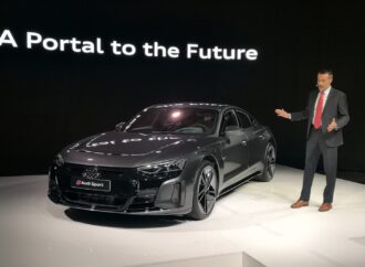 Audi RS E-Tron GT дебютира в България с цена от 276 827 лв.