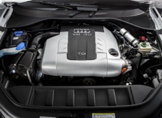 Audi приключва с бензиновите и дизелови двигатели през 2026 г.