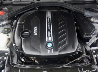 BMW няма да бърза да пенсионира двигателя с вътрешно горене