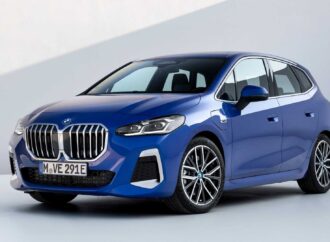 Новото BMW 2 Series Active Tourer – Големи решетки и много технологии
