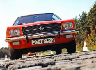 Opel Rekord D: Една легенда става на 50 години