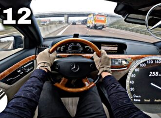 Mercedes S-Class S600 (W221) продължава да впечатлява на Аутобана (видео)