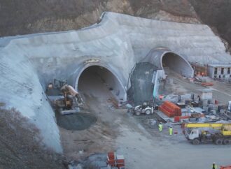 Почти готов е най-дългият автомобилен тунел в България – вижте видео
