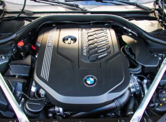 BMW с нов шестцилиндров бензинов мотор – по-ефективен и по-мощен