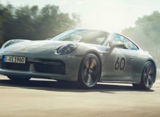Porsche 911 Sport Classic – като 911 Turbo, но с патешка опашка и 7-степенна ръчна скоростна кутия