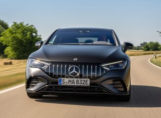 Mercedes-AMG EQE 53 на цени от 217 800 лева в България