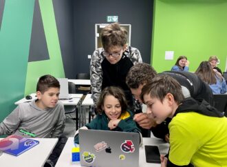 Bosch и Телерик откриват безплатна ИТ школа за деца в Банско