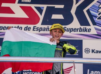 Българин е новият шампион на Испания в клас Moto 4!
