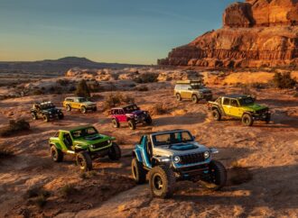 Jeep представя седем уникални концептуални автомобила на Великденското сафари