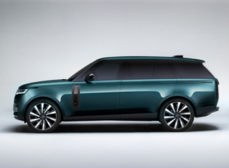 Range Rover покорява върхове на лукса с SV Bespoke