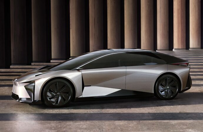 Lexus LF-ZC – Близкото електрическо бъдеще